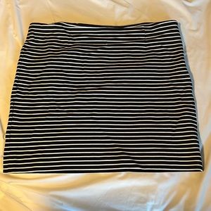 Banana republic striped skirt size 16